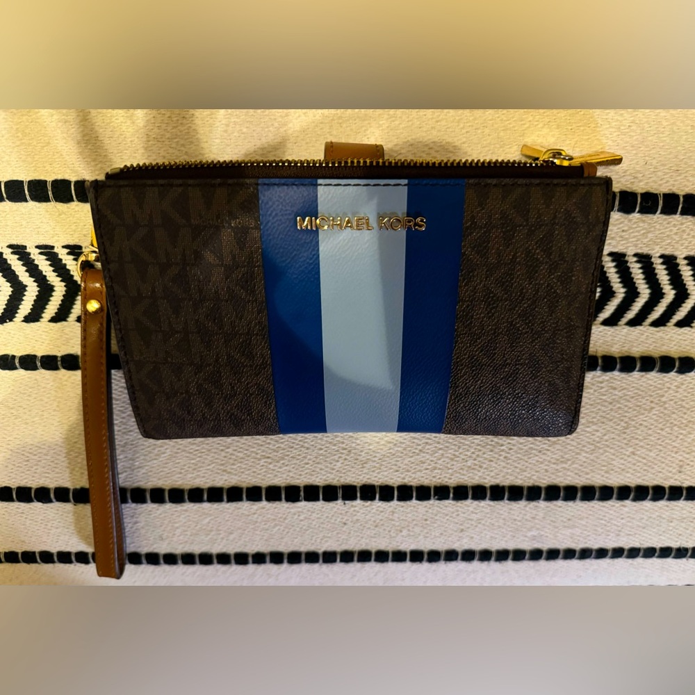 HUDSON LOGO MICHAEL KORS SMARTPHONE WALLET🧸💙